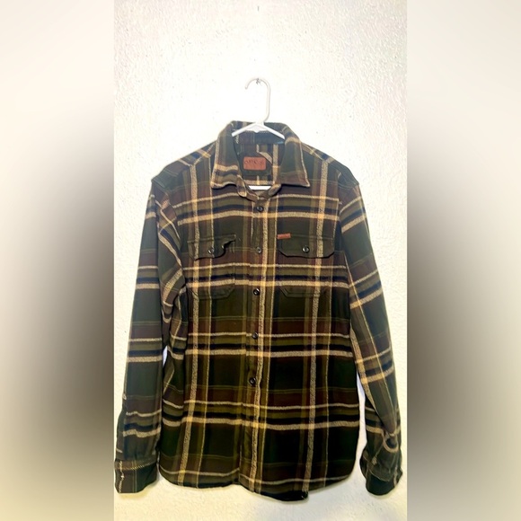 Orvis Plaid Button-Up Shirt size
Medium - Picture 1 of 9